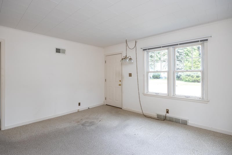 1609 W Murdock Ave, Oshkosh, WI 54901-2126