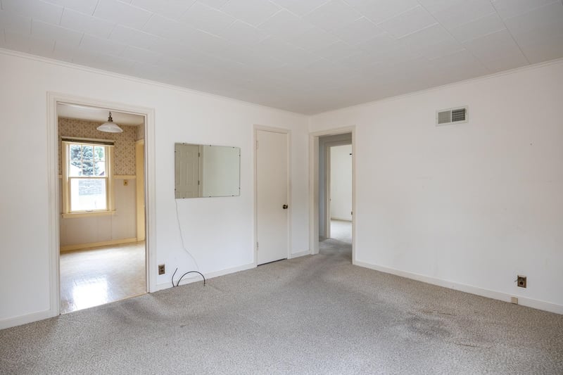 1609 W Murdock Ave, Oshkosh, WI 54901-2126