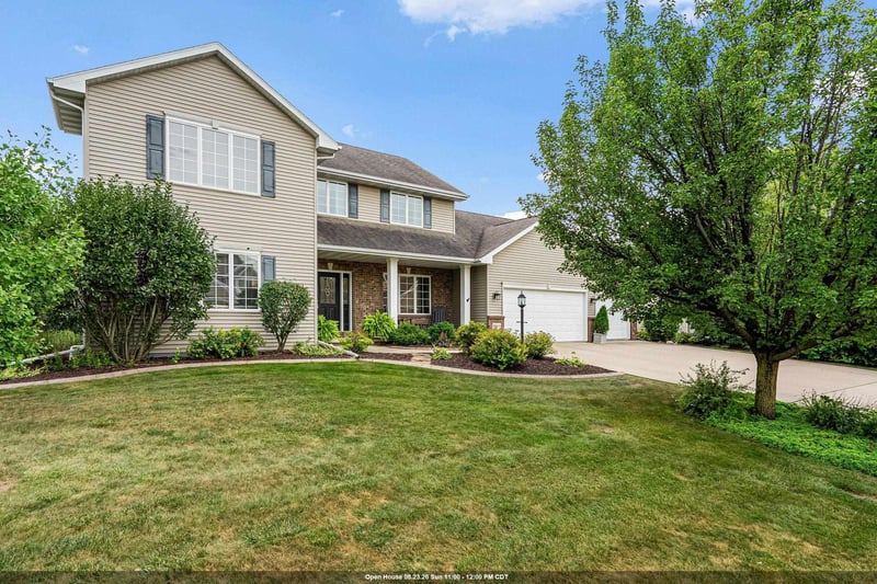 W6571 Austin Dr, Appleton, WI 54915-4852