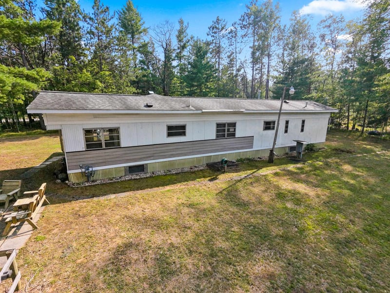 15303 Grindle Oak Dr, Mountain, WI 54149