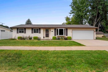 2360 Kincaid Ave, Oshkosh, WI 54904