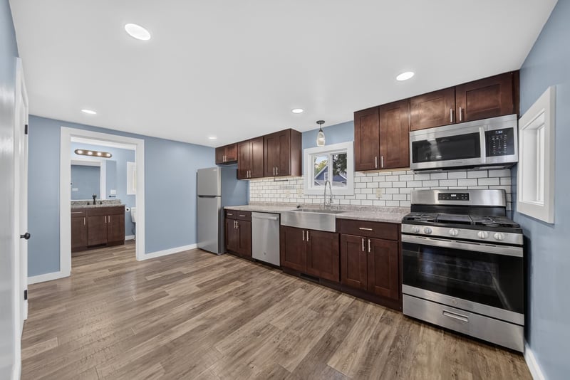 400 W 7th Ave, Oshkosh, WI 54902