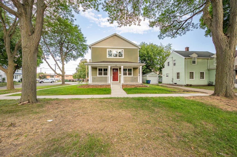 158 N Maple Ave, Green Bay, WI 54303