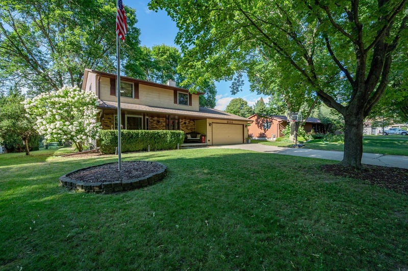 3026 Open Gate Trl, Green Bay, WI 54313
