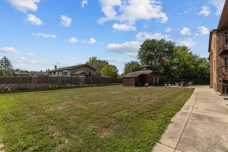 1161 Gillingham Rd #4A, Neenah, WI 54956-3989
