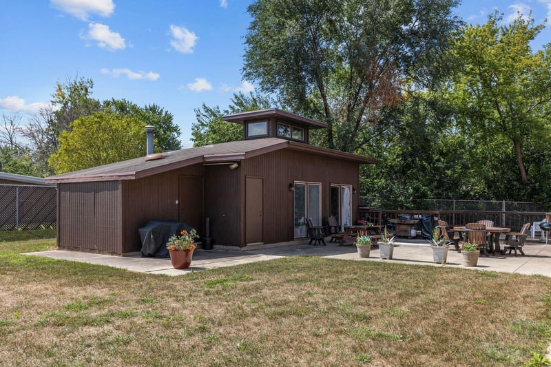 1161 Gillingham Rd #4A, Neenah, WI 54956-3989