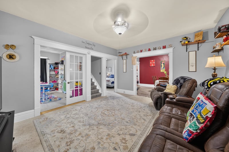 1208 Winnebago Ave, Oshkosh, WI 54901