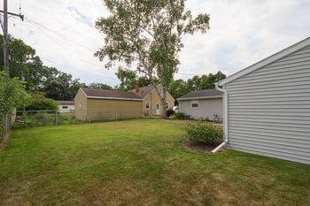 825 Stony Brook Ln, Green Bay, WI 54304-2127
