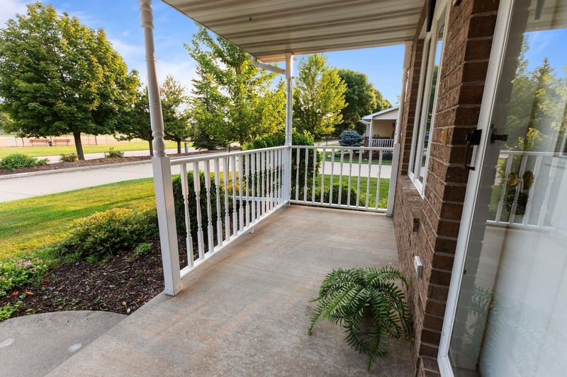 303 Parkview Ln, Kimberly, WI 54136