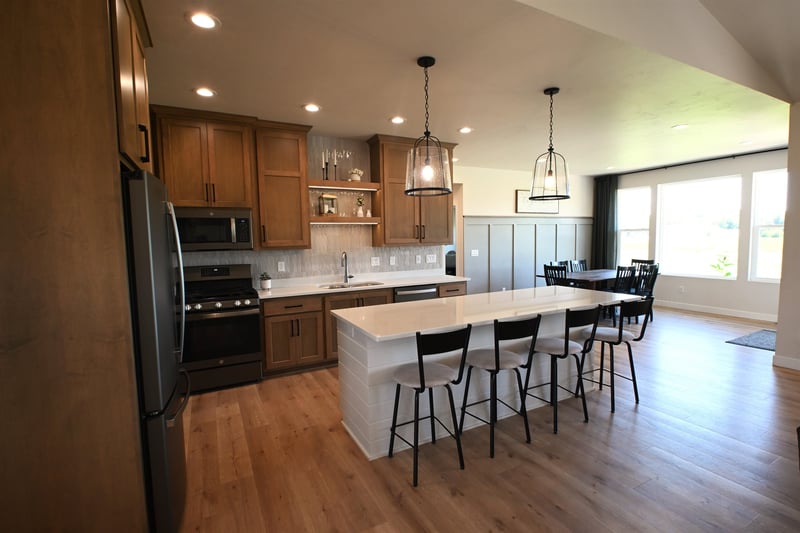 3765 Westpoint Rd, Suamico, WI 54313-1219