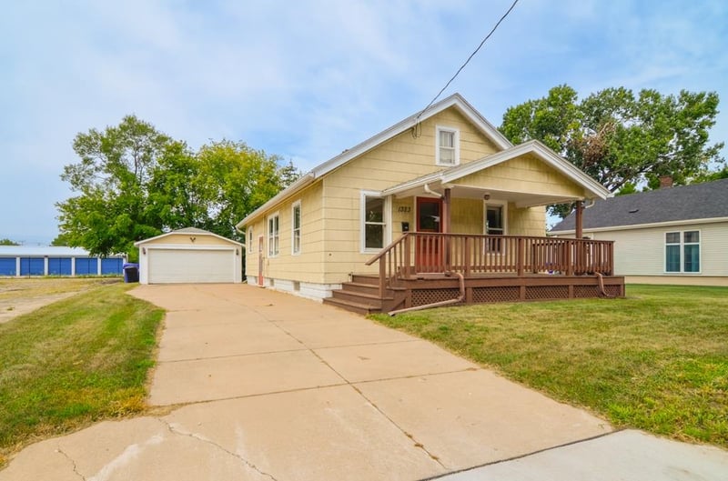 1323 N Kenilworth Ave, Appleton, WI 54911