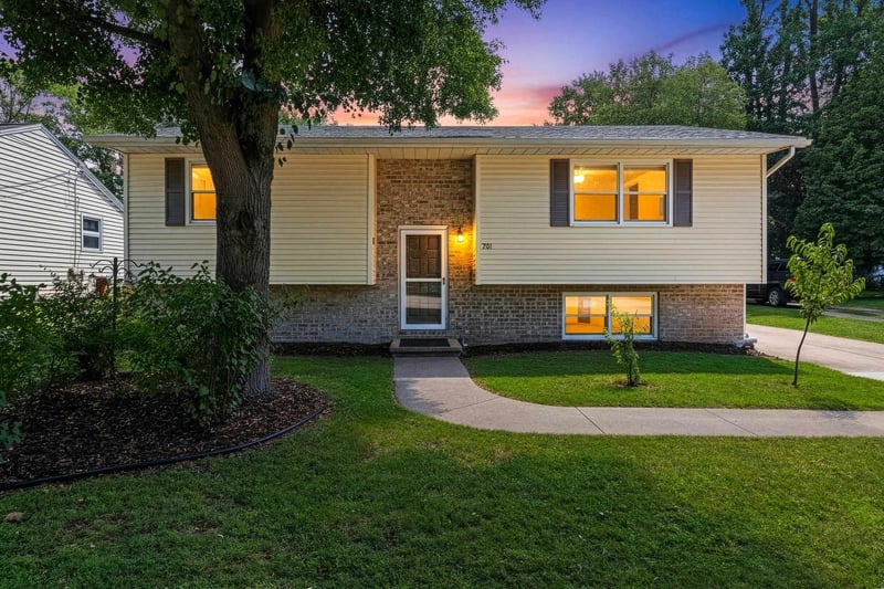 701 W 7th St, Kaukauna, WI 54130