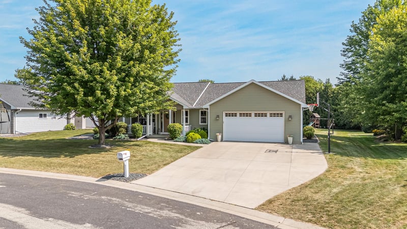 N3608 Scenic Ln, Freedom, WI 54913