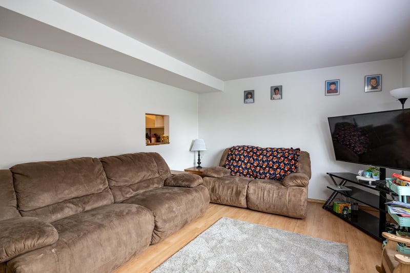 2414 Honey Lou Ct, Appleton, WI 54915-6216