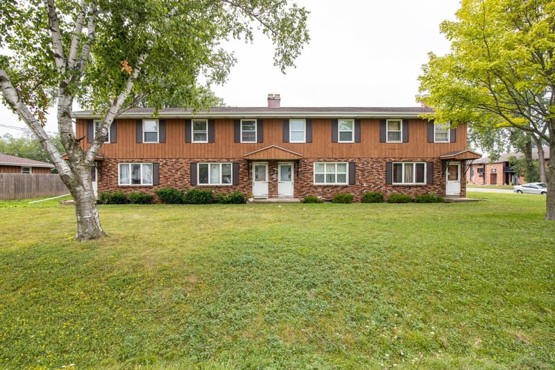 2414 Honey Lou Ct, Appleton, WI 54915-6216