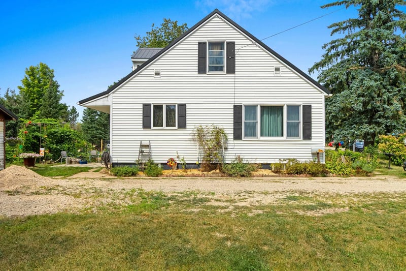 113 N Elm Ave, Gillett, WI 54124