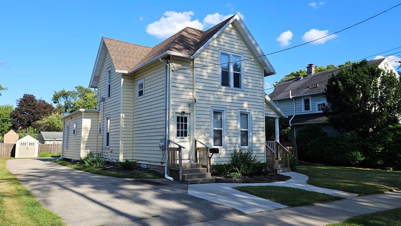 714 N Durkee St, Appleton, WI 54911