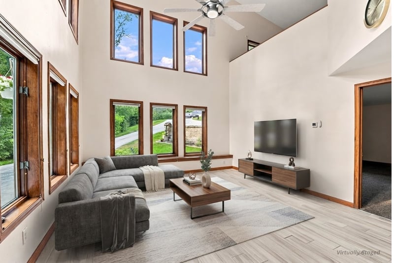 2691 Mayline Dr, Green Bay, WI 54311