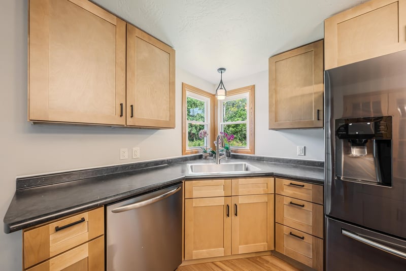 8772 County Rd K, Omro, WI 54963