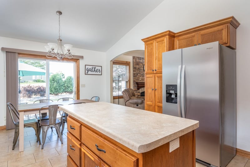 1124 Bobby Ct, Appleton, WI 54915