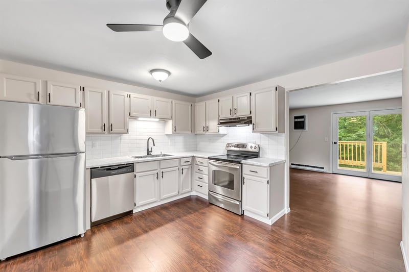 3560 S Timber Trl #3, Suamico, WI 54173