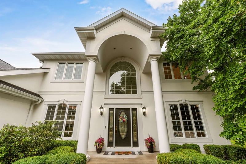 601 E Carrington Ln, Appleton, WI 54913