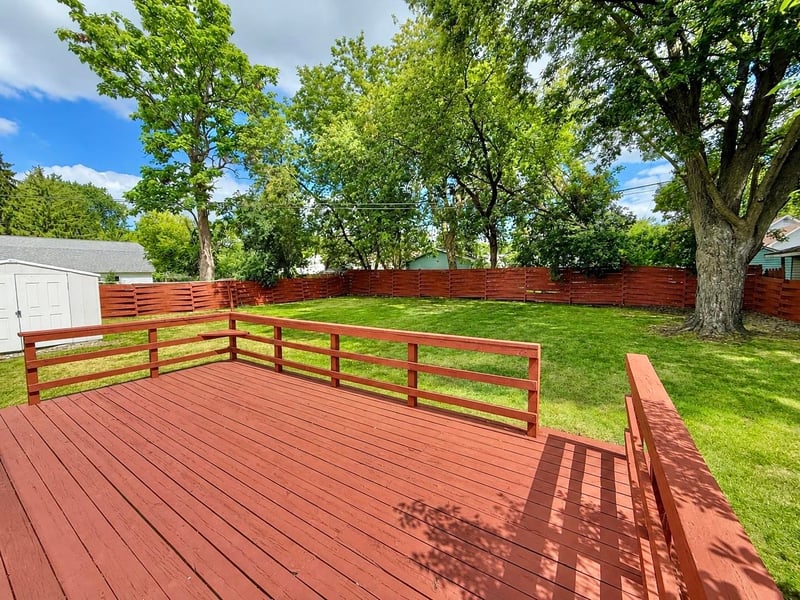 564 Oak St, Neenah, WI 54956