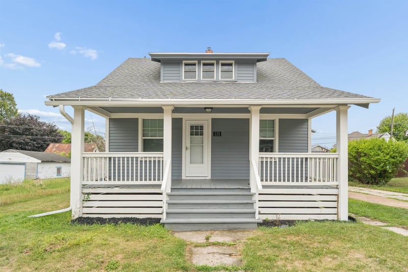335 Cleveland St, Brillion, WI 54110