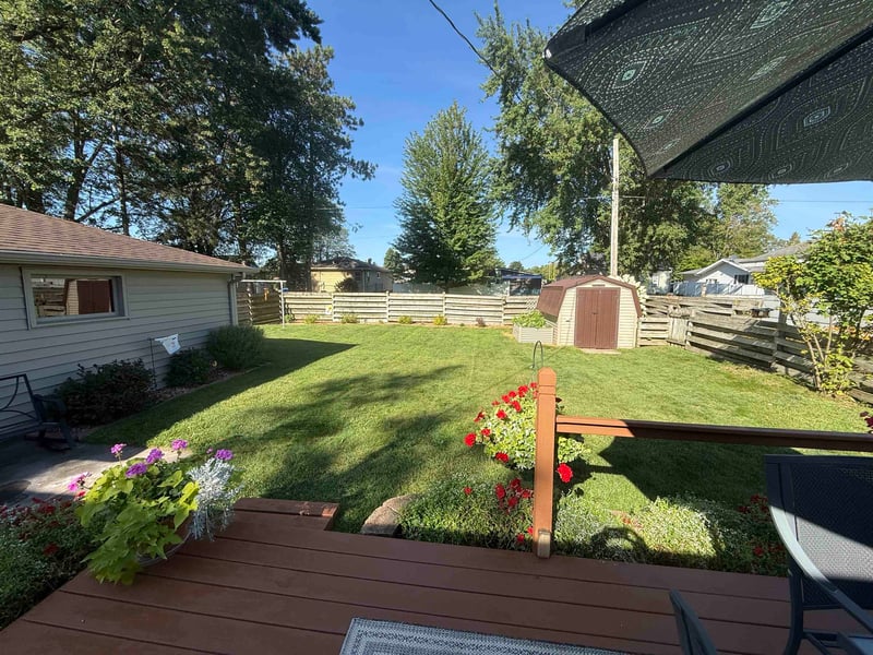 1033 S Cleveland St, Shawano, WI 54166