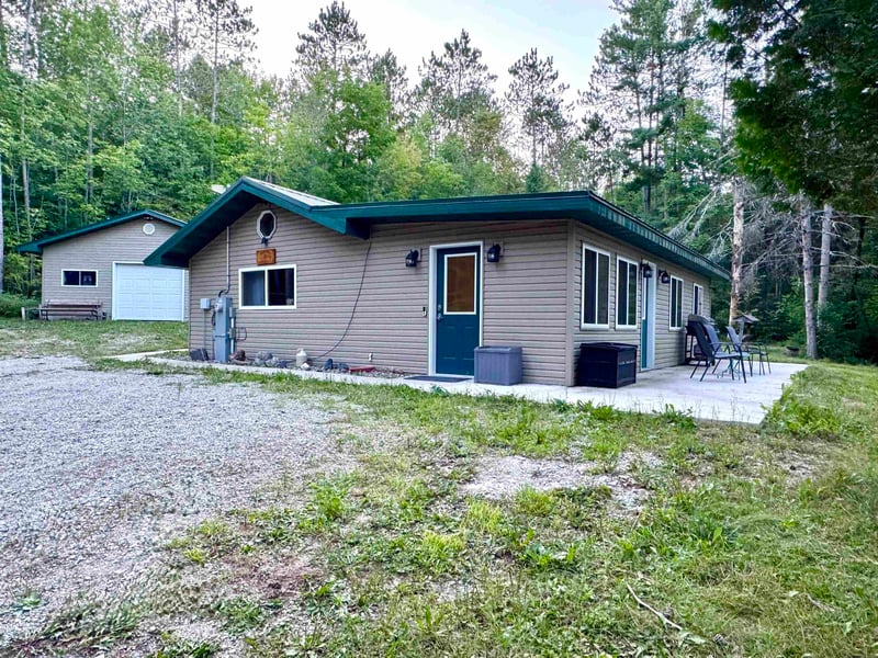 14268 Church Rd, Mountain, WI 54149
