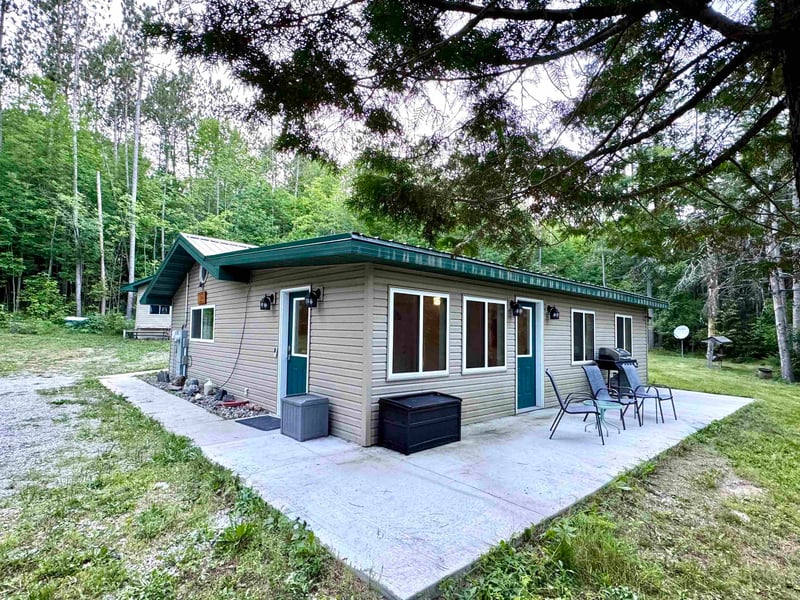 14268 Church Rd, Mountain, WI 54149