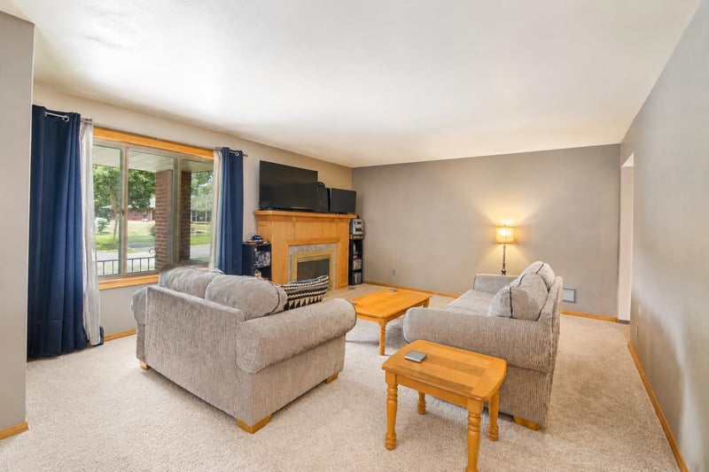 349 Abrams St, Green Bay, WI 54302