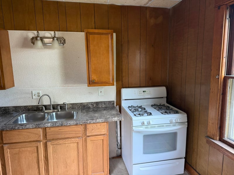 922 Merritt Ave, Oshkosh, WI 54901
