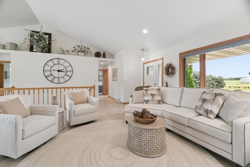 2855 Freedom Rd, De Pere, WI 54115-9560