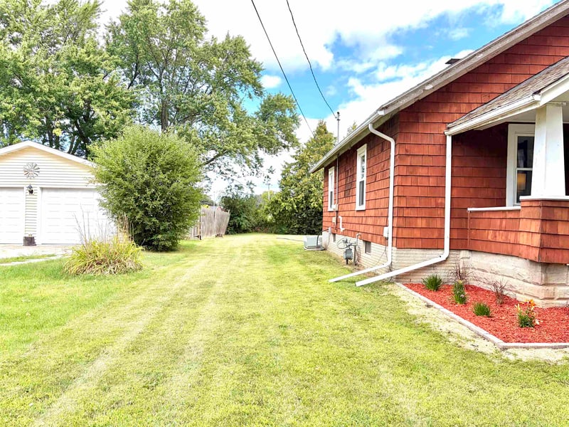808 7th St, Green Bay, WI 54304-2662