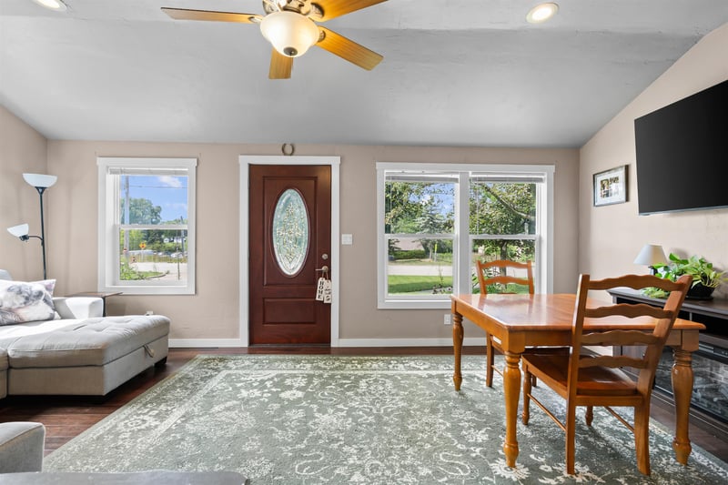 616 Meade St, Kaukauna, WI 54130-1154