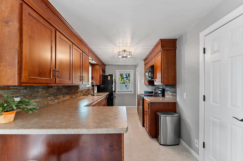 825 W Marquette St, Appleton, WI 54914