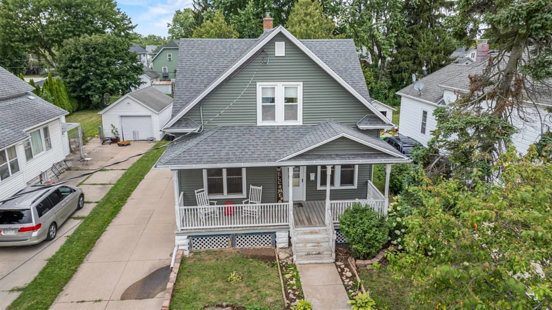 246 W 16th Ave, Oshkosh, WI 54902-6906