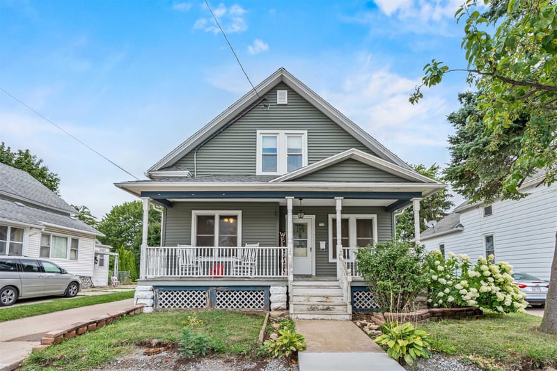 246 W 16th Ave, Oshkosh, WI 54902-6906