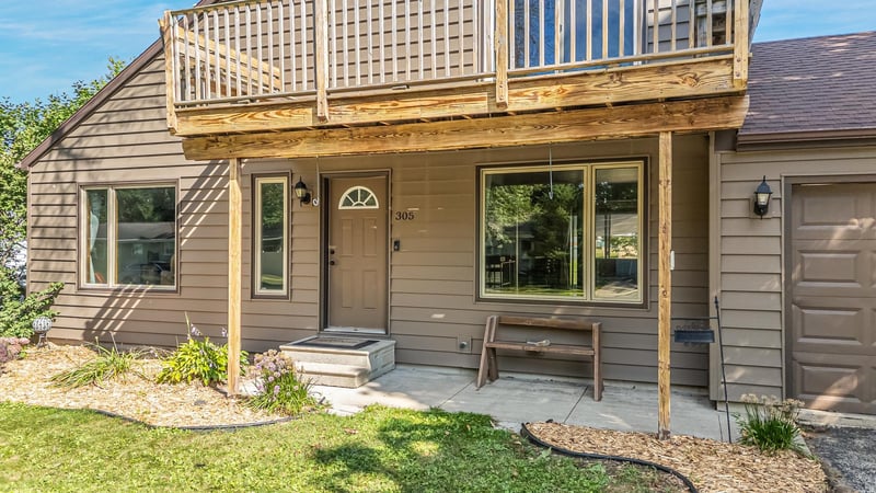 305 E Forest St, Black Creek, WI 54106