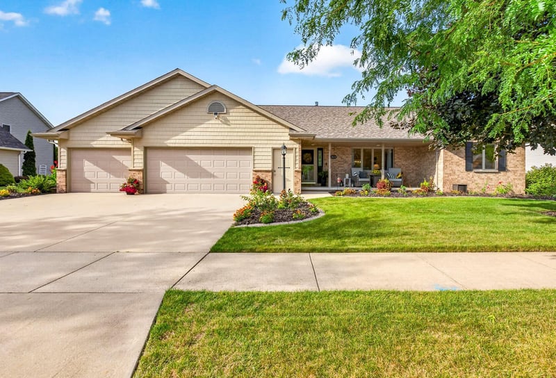 2624 E Sundance Dr, Appleton, WI 54913