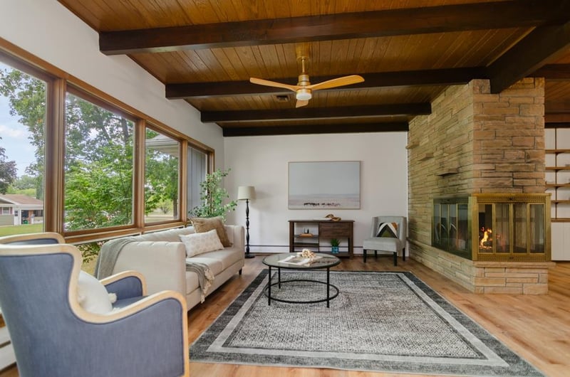 985 Bridgewood Dr, Neenah, WI 54956-3711