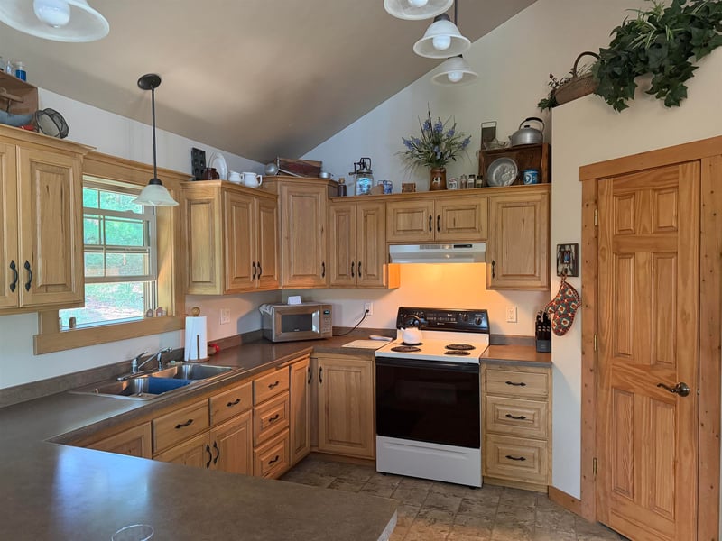 W9667 Angle Rd, Shawano, WI 54166-0000