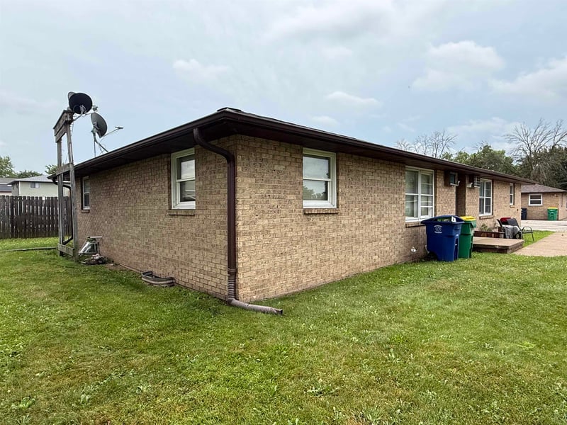 2241 Imperial Ln, Green Bay, WI 54302