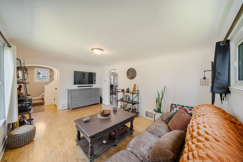614 Kaukauna St, Kaukauna, WI 54130