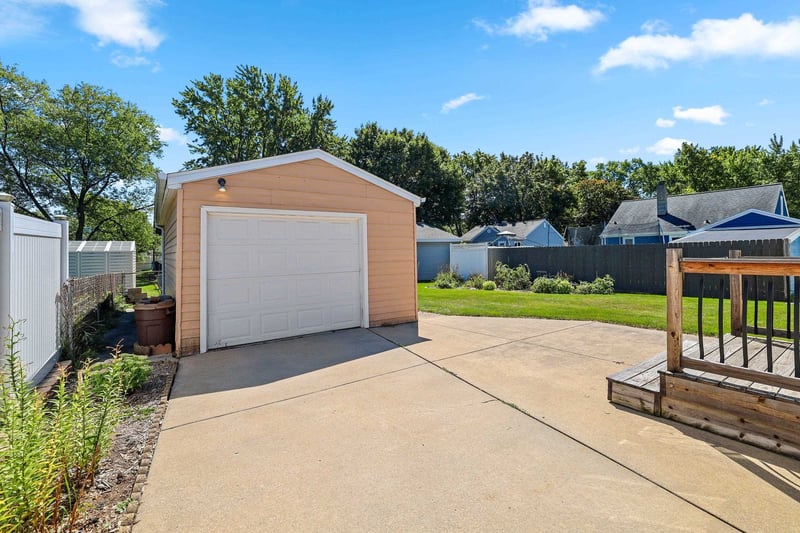 1739 12th Ave, Green Bay, WI 54304