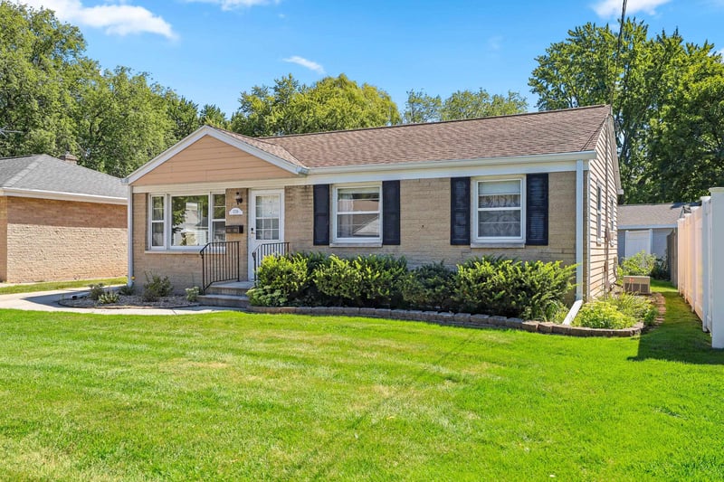 1739 12th Ave, Green Bay, WI 54304