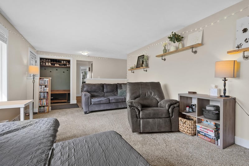 546 E Coolidge Ave, Appleton, WI 54915-1972