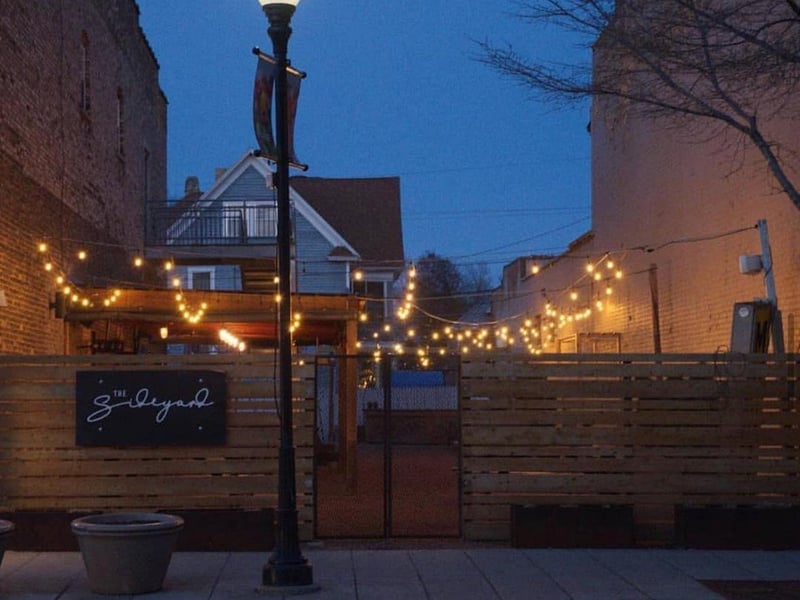 544 N Main St, Oshkosh, WI 54901-4925