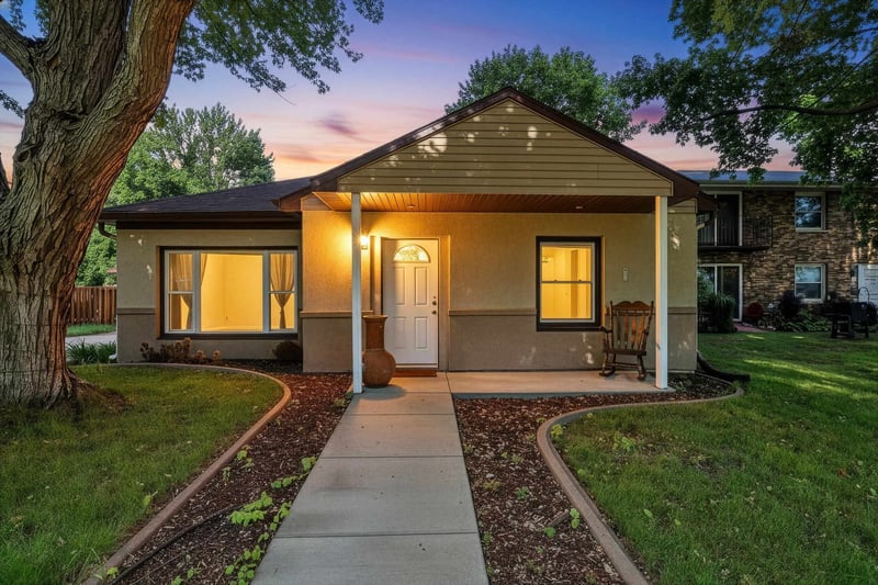 739 Depot St, Little Chute, WI 54140